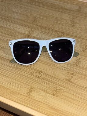 9five KLS classics White/olive green vintage Sunglasses with dark Lenses